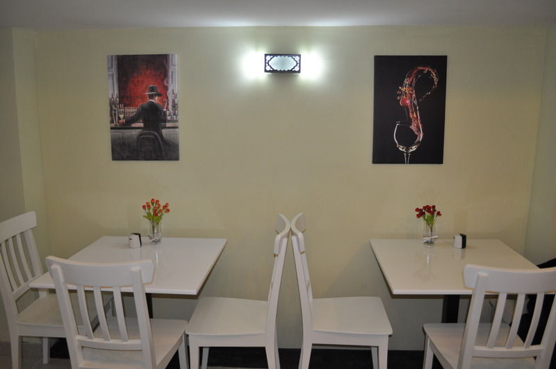 Tiflis Metekhi Hotel Екстериор снимка