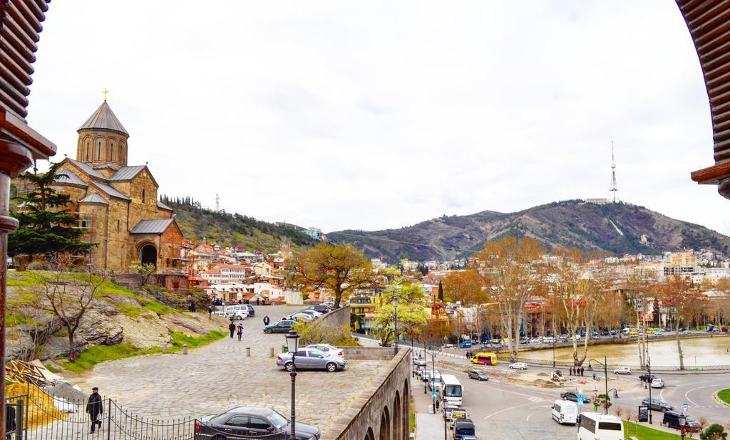 Tiflis Metekhi Hotel Екстериор снимка